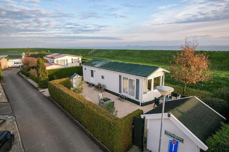 Chalet Lisa 62 Sint Annaland Exterior photo